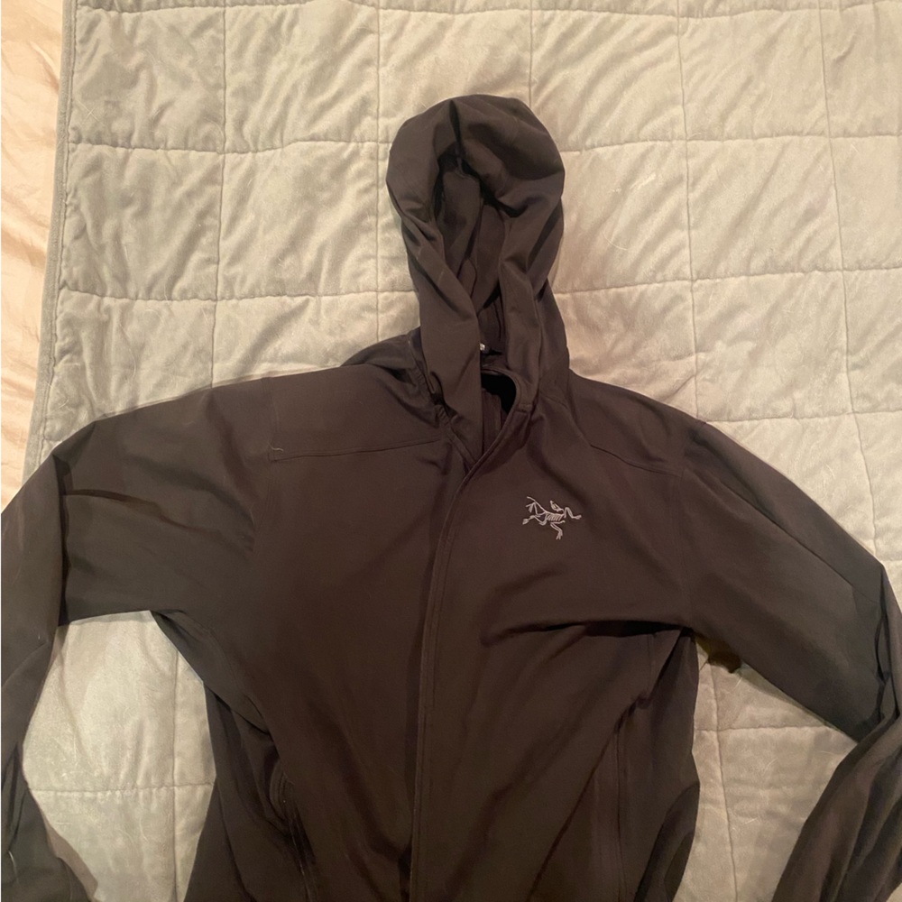 Arcteryx thin insulate layer
